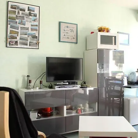 523 - A Erquy, Proximite Centre Et Du Centre, Dans Un Immeuble Tranquille
