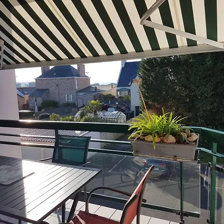 523 - A Erquy, Proximite Centre Et Du Centre, Dans Un Immeuble Tranquille * Erquy